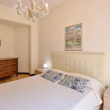 1 Bedroom Lovely In Apartment Rapallo