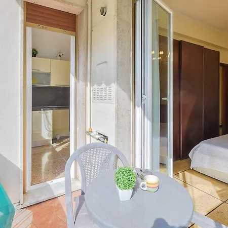 Apartment In With Wifi *